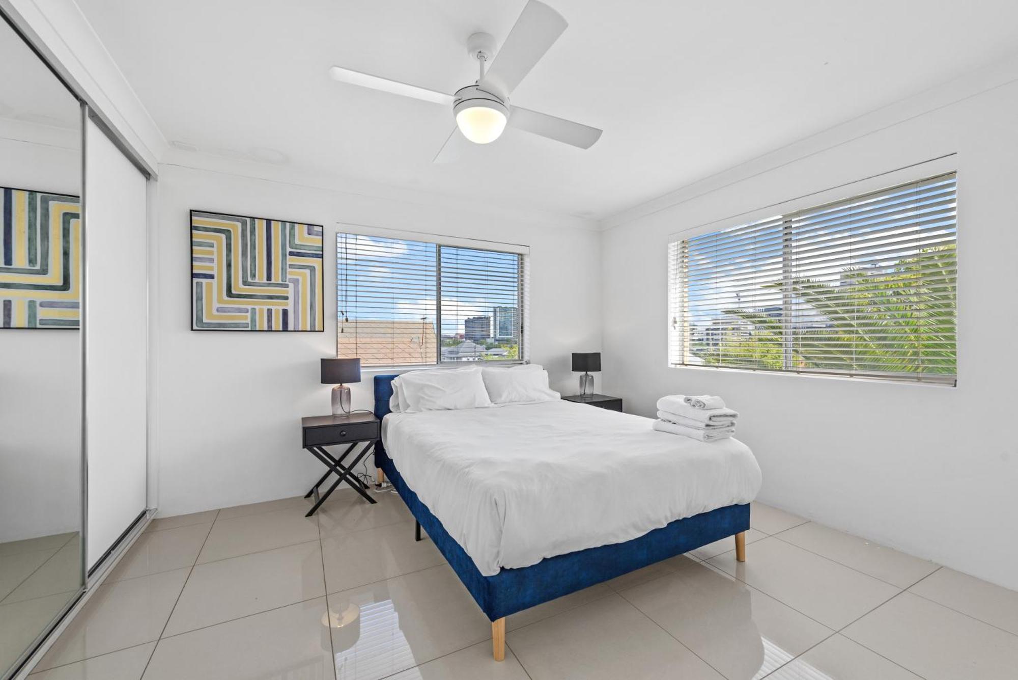 Apartment Stylish 3brm With Views,free Parking & Wifi